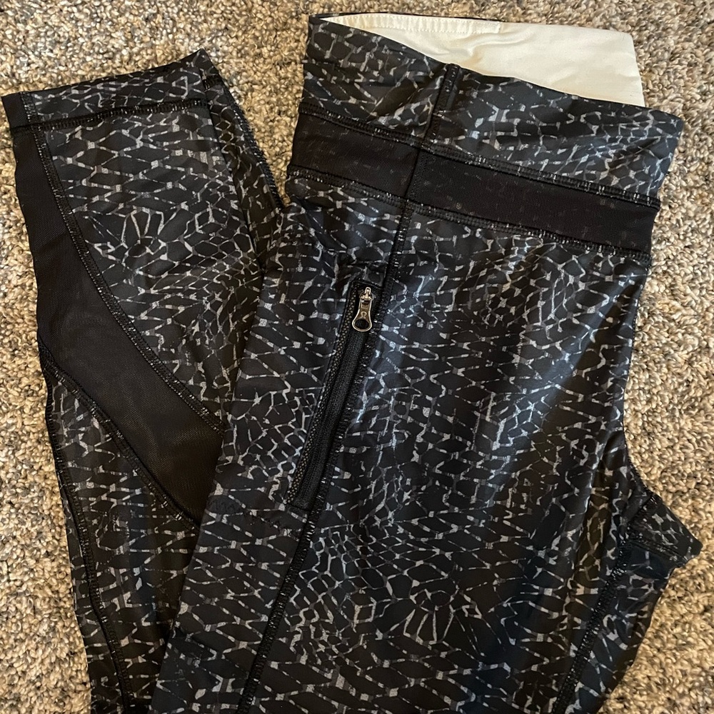 Excellent condition lululemon tight